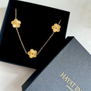 Collar con dije de flor de trébol, chapado en oro, joyería para cumpleaños, fiestas y uso diario