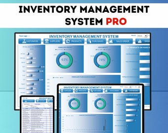 Puede incluir: Interfaz de un sistema de gestión de inventario que se muestra en un portátil, una tableta y un monitor. La interfaz es azul y blanca, con gráficos y visualizaciones de datos. El texto "INVENTORY MANAGEMENT SYSTEM PRO" está en la parte superior.