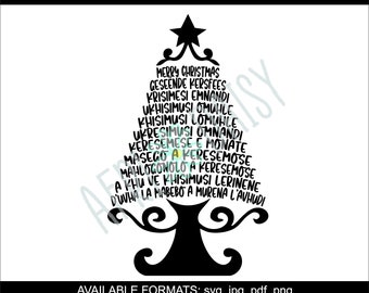 Könnte beinhalten: Ein schwarz-weißes Weihnachtsbaumdesign mit den Worten "Merry Christmas", "Gesende Kersfees", "Krisimesi Emnandi", "Ukhisimusi Omuhle", "Khisimusi Lomuhle", "Ukresmuesi Omnandi", "Keresemese e Monate", "Masego a Keresemose", "Mahlogonolo a Keresemose", "A khu ve Khisimusi Lerinene", "D'unha la Mabebo a Murena L'avhudi" in Form eines Baumes geschrieben.