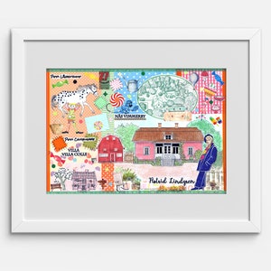 Puede incluir: Impresi&oacute;n enmarcada con un colorido collage de ilustraciones. La obra de arte incluye una casa rosa, un granero rojo, un caballo manchado y el texto "Astrid Lindgren". La impresi&oacute;n est&aacute; sobre un fondo blanco.