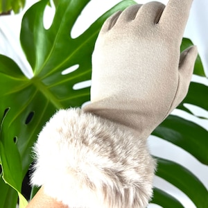 Beige Touchscreen Gloves with Faux Fur Cuff