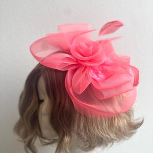 Coral Feather Fascinator: Elegant Headpiece for Derby, Tea Party, Wedding