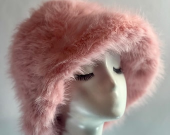 Rose Pink Faux Fur Bucket Hat: Elegant Winter Fashion