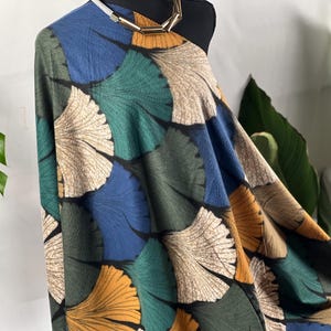 Vibrant Multicolor Versatile Scarf Cozy Soft Shawl for All Seasons - Stylish Accessory Autumn Theme Color Scarf