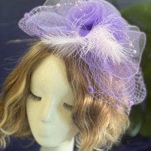 Lavender Fascinator: Elegant Feather Headpiece for Derby & Tea Party
