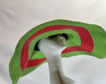 Oversized Color-block Straw Sun Hat: Wide Brim Derby Fashion  display picture 1