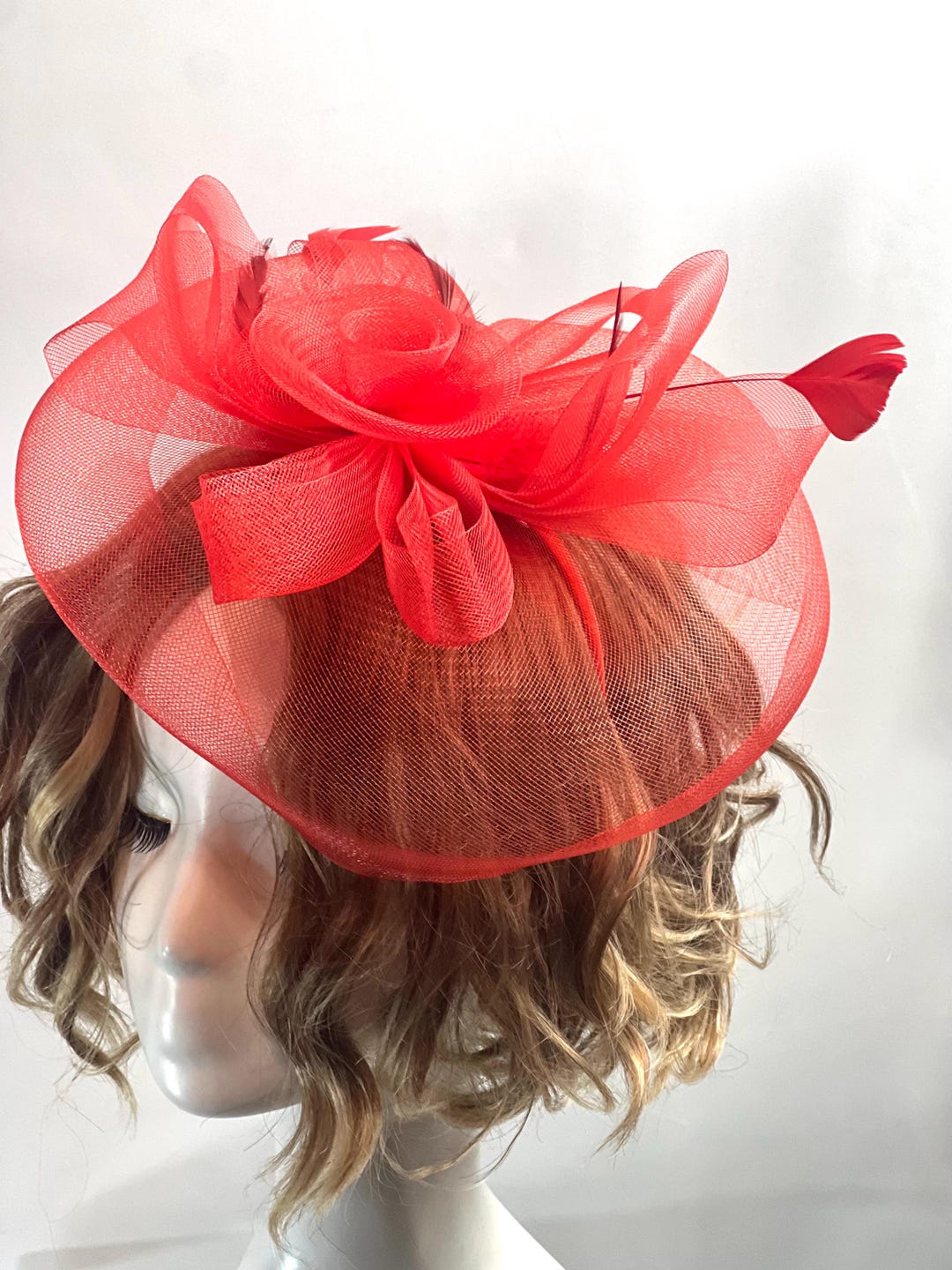 Red Fascinator Hat – Elegant Mesh Bow Headpiece, Derby  display picture 3