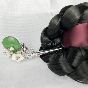 Aventurine Handcrafted Korean Binyeo &quot;tri-Pearl&quot; | Traditional Hairpin with Aventurine | Elegant Korean Hair Accessory