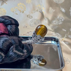 Handcrafted Korean Binyeo Tiger&#39;s Eye | Traditional Hairpin with Tiger Eye | Elegant Korean Hair Accessory