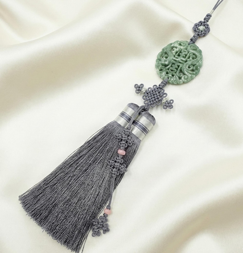 Jade Norigae – Elegant Korean Traditional Hanbok Ornament Blue Gray