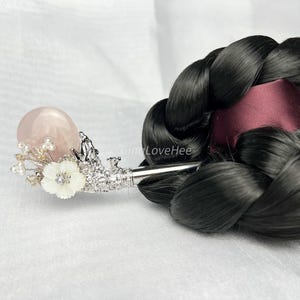 Rose Quartz Handcrafted Korean Binyeo "tri-Pearl" | Traditional Hairpin with Rose Quartz | Elegant Korean Hair Accessory