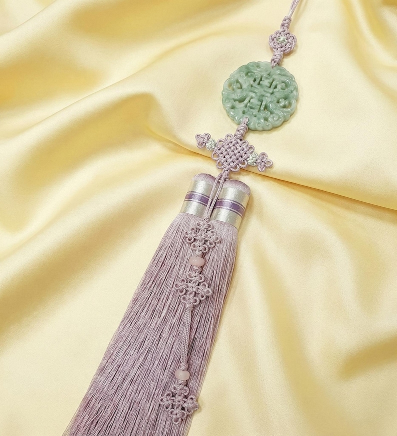 Jade Norigae – Elegant Korean Traditional Hanbok Ornament Light Purple