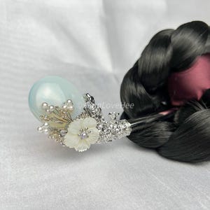Moon stone Handcrafted Korean Binyeo "tri-Pearl" | Traditional Hairpin with Moon stone | Elegant Korean Hair Accessory