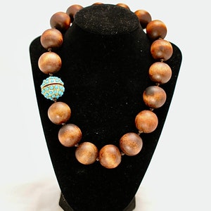 Wooden Bead Necklace with Magnetic &#39;Turquoise&#39; Ball Closure