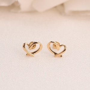 Orecchini a bottone con cuore a spirale in oro 14 carati • Chiusura a vite per bambini • Delicati orecchini in vero oro