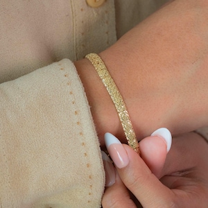 14K Gold Square Dome Bracelet – 5.9mm