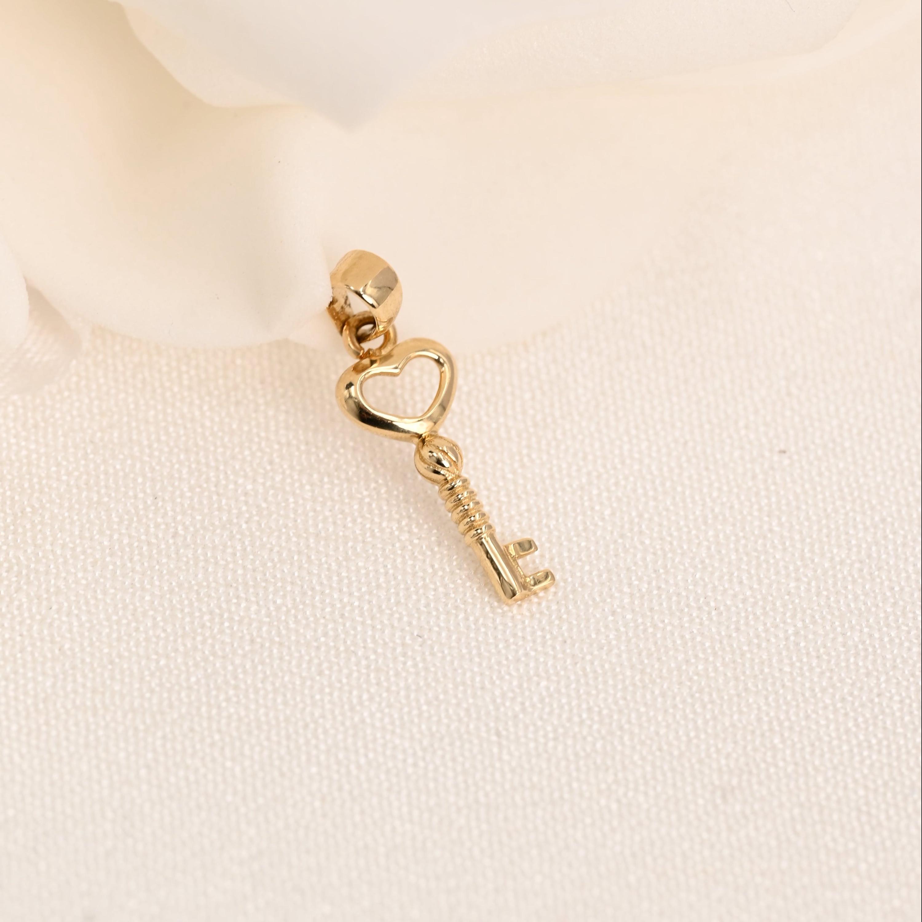 Heart Key Pendant - Etsy