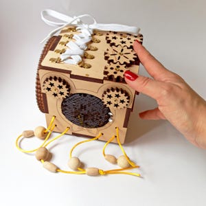 BusyCube plywood Alzheimer Dementia gift, Figit toy for adults, Special needs, Gift for elderly, Occupational Therapy Disability Dementia