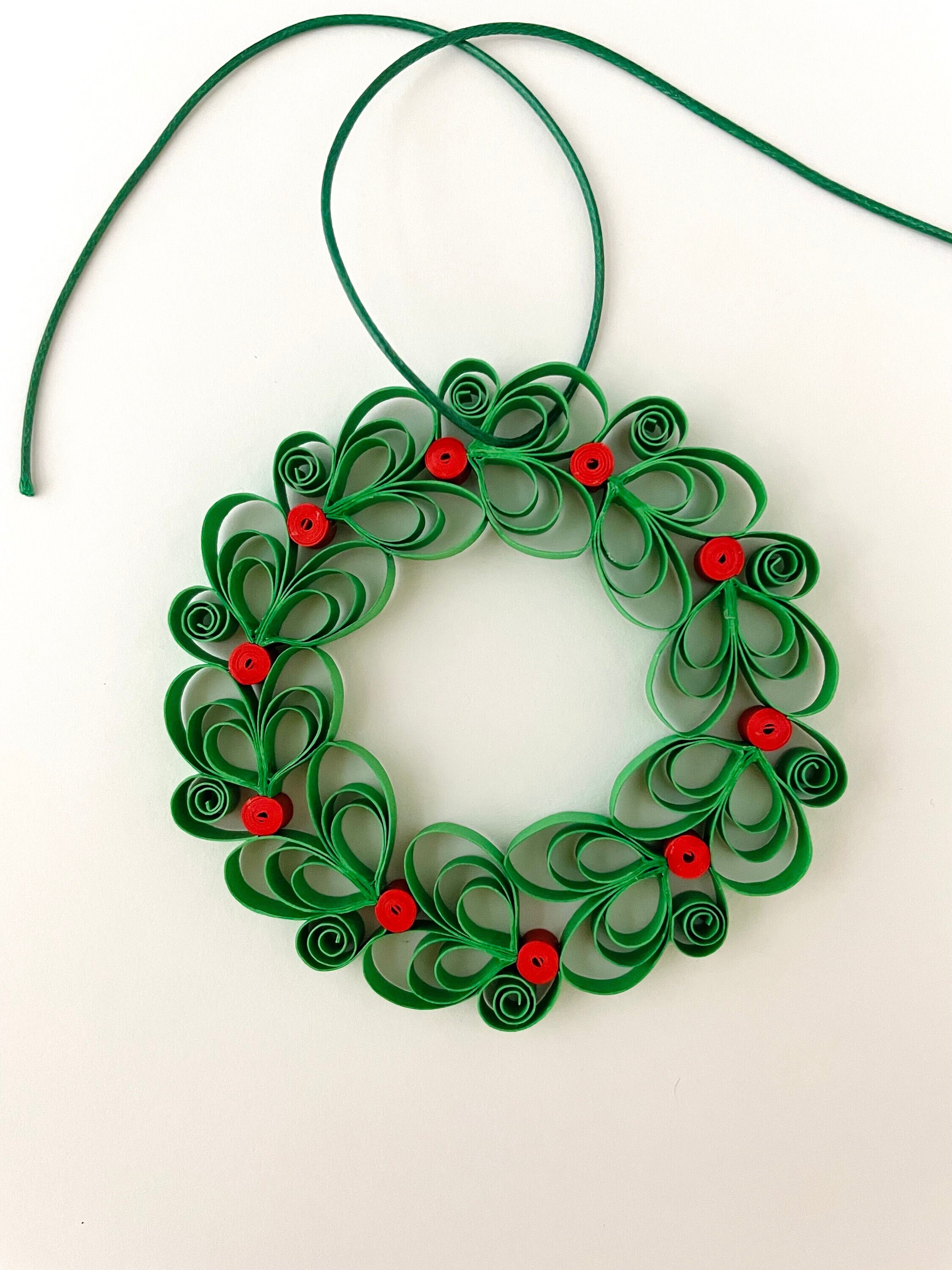 Christmas Wreath / Quilled Christmas Wreath / Paper Ornament / Quilling