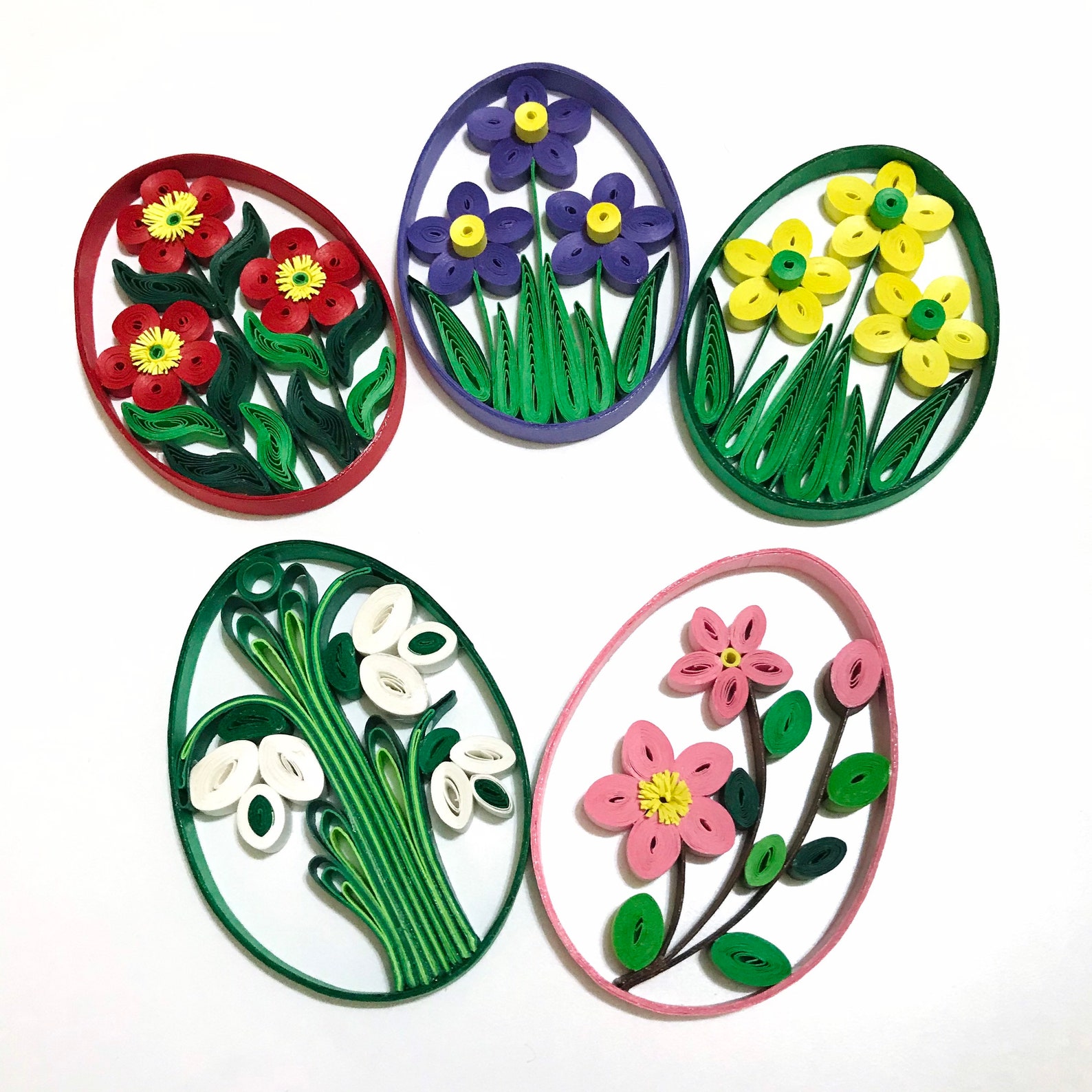 Haging Easter Eggs / Quilled Ornaments/ Spring Decor / Quilted Etsy