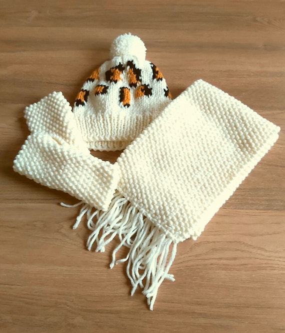 Women\'s Winter Warm Knitted Scarf Beanie Hat and Gloves Set Women main image 4