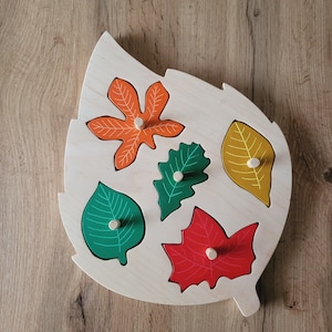 montessori, name puzzle, leaves