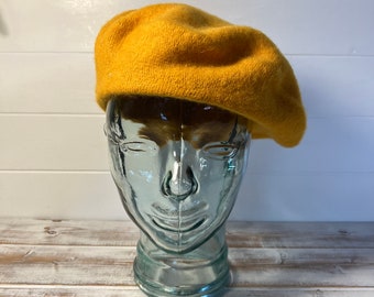 100% Pure Wool Mustard Yellow Beret Unisex ideal for Men and Women