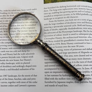 Loupe à main vintage argentée, loupe avec poignée décorative en maillons de chaîne | Loupe de lecture | Artisanat