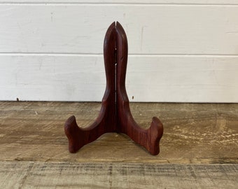 Decorative wooden plate stand