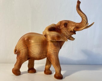 MAJESTIC ELEPHANT in Wood Effect Resin  |Ornaments for The Home | Home Accessories | Elephant Gift Birthday Friendship Gifts | Wildlife