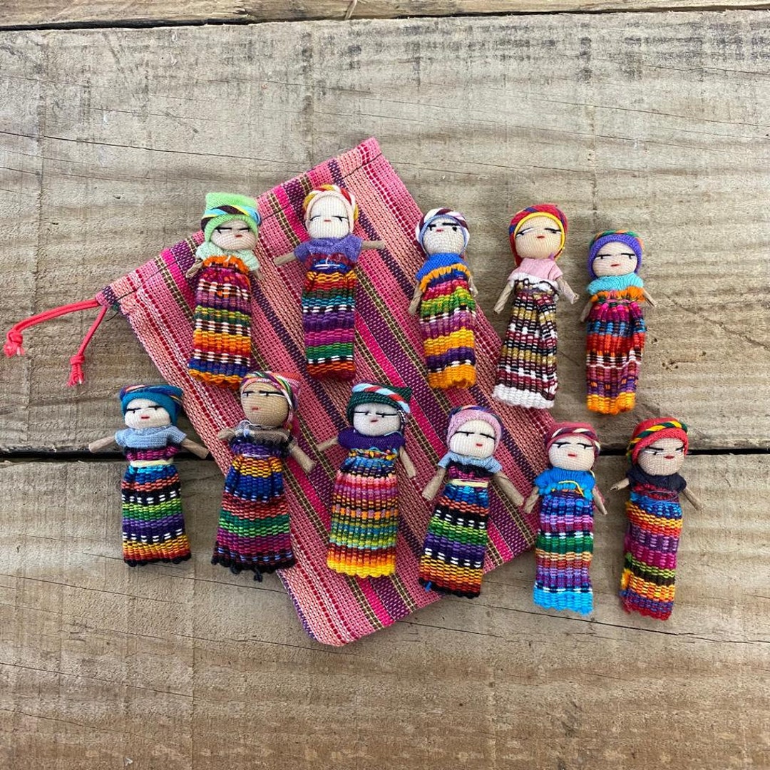 VINTAGE GUATEMALAN WORRY TROUBLE DOLLS Handmade WITH ORIGINAL BOX 6 Dolls