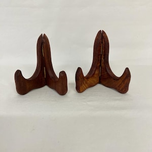 Two x Decorative Wooden Plate Stands - 7.5cm | 3&#39;&#39; (H)