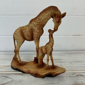 Eye catching free standing graceful giraffe and calf decorative ornament