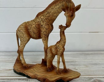 Eye catching free standing graceful giraffe and calf decorative ornament