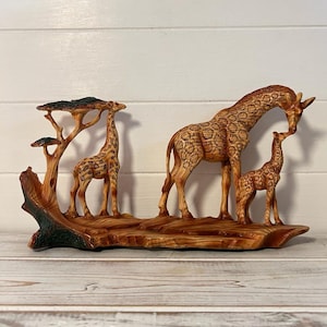 GIRAFFE FAMILY ORNAMENT | Wooden giraffe ornament for the home | African animal gift | Wildlife gifts | Home decor