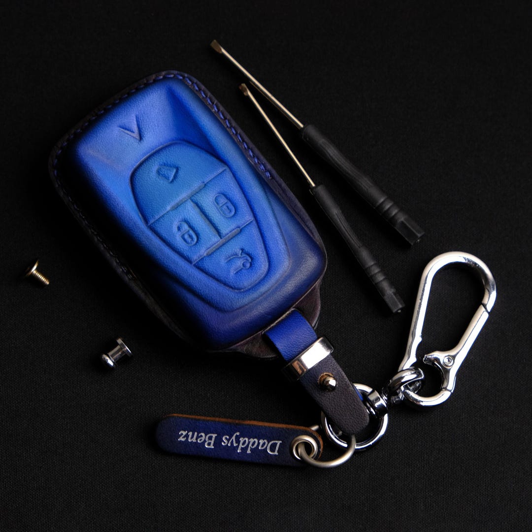 Customized Leather Key Case for Vinfast VF8, Handmade Key Case for ...