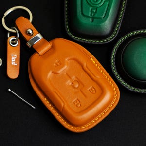GMC Terrain Key Fob Cover, Leather Key Case For GMC Terrain Sle SLT AT4 Denali, Personalized Smart Remote, Gmc Accessories, Gift For Dad