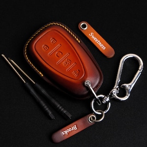 Chevrolet Malibu 2LT Key Fob Cover, Custom Leather Key Case For Malibu LS RS LT, Chevy Key Protector For Silverado Colorado Traverse Malibu