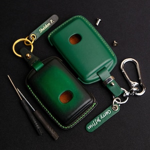 Mazda Leather Key Fob Cover - Fits 3 Hatchback, CX3, CX5, CX9, CX8, CX30 - Mazda Key chain Keyless - Mazda Accessories - Gift For Mom