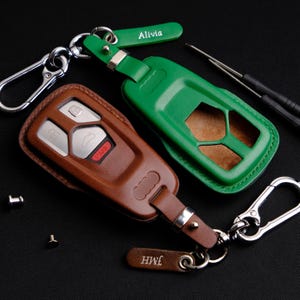 Leather Key Fob Cover for Q7, Handcrafted Key Holder, Keychains Keyless Keyring, Car Accessory, Birthday Gift