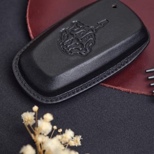 Ford Mustang Leather Key Case, Handmade Leather Key Fob Cover for Dark Horse, GT, RTR, Mach-E, Mach-1 Shelby, Ford Accessories, Gift For Dad