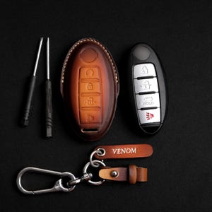 Handmade Leather Key Fob Cover For Nissan Altima/Maxima, Personalized Key Case For Nissan Altima, Nissan Smart Key Case