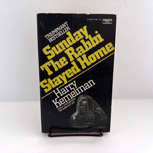 Sunday the Rabbi Stayed Home by Harry Kemelman 1969 Fawcett Mystery paperback in fair condition