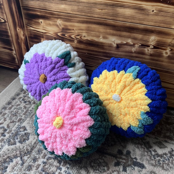 Chunky Knit Flower Pillow, Round Flower Pillow, Chunky Knit Round Flower Throw Pillow, Spring Decor, Home Decor, Cozy Pouf, Pillow Pouf
