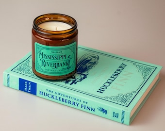 Pacchetto libro + candela di Huckleberry Finn / Avventura selvaggia / Candela letteraria e libro Mississippi Riverbank