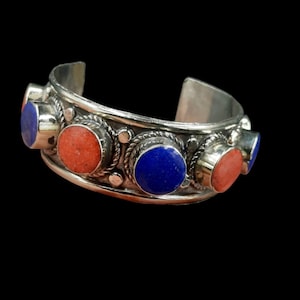 Wonderful Afghanistan coral and lapis lazuli stone old unique Stunning vintage brass bangle bracelet