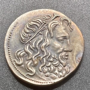Ancient Greek Solid Bronze large authentic Coin with Bearded king image in great condition