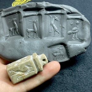 Antique Near Eastern Jasper Intaglio Stone Seal Stamp Pendant With Impressions