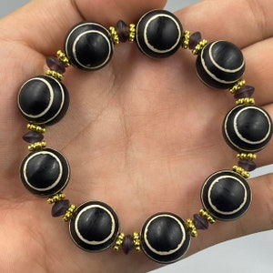 Etched Agate 4 Stripes Pyu Tibetan Bracelet