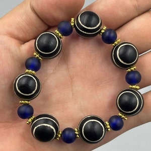 Etched Agate Bead Bracelet: Ancient Pyu Tibetan Style